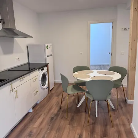 New Very Centric Apartment *